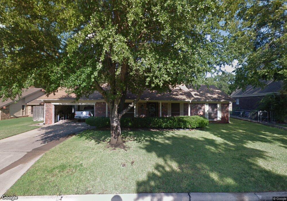 732 Virginia Ln, Ardmore, OK 73401 - photo 1