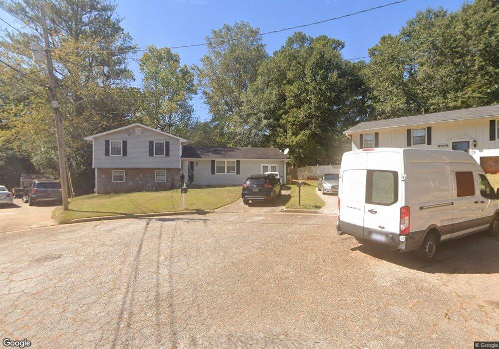 6102 Michael Rd unit 6, Lithonia, GA 30058 - photo 1