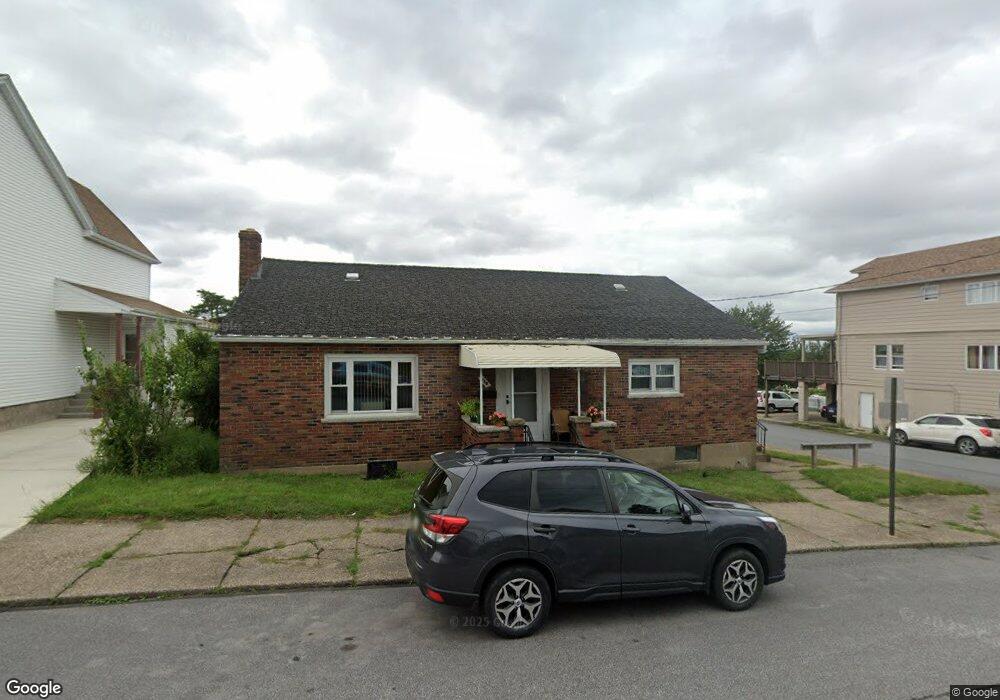 716 Garfield St, Hazleton, PA 18201 - photo 1