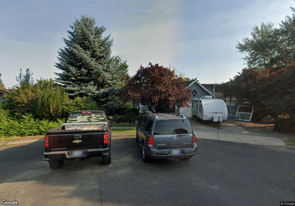 3240 NE Saber Dr, Bend, OR 97701 - photo 1