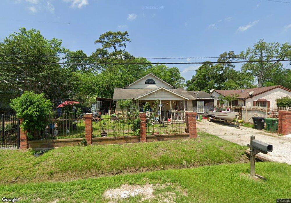 8827 Grady St, Houston, TX 77016 - photo 1