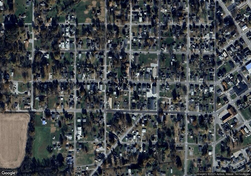 701 W 4th St, Bicknell, IN 47512 - photo 1