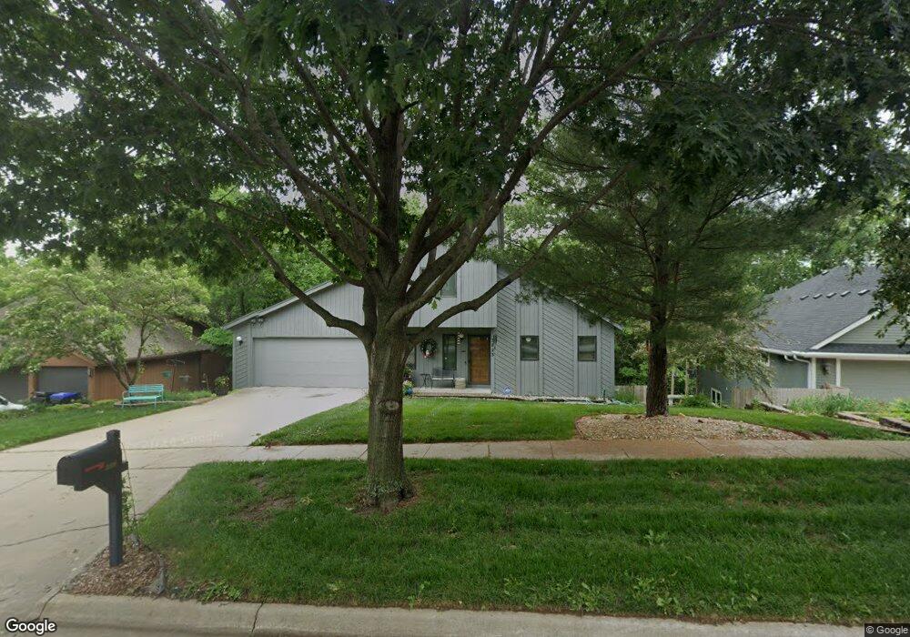 3823 SW Wood Valley Dr, Topeka, KS 66610 - photo 1