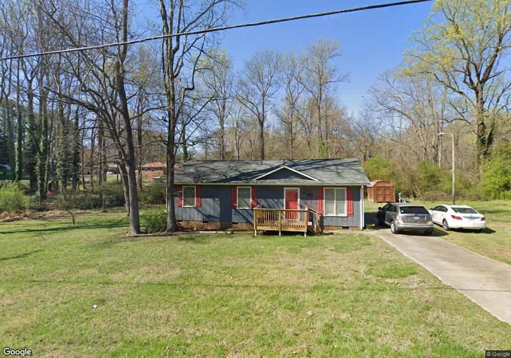 605 N Dogwood Ave, Siler City, NC 27344 - photo 1