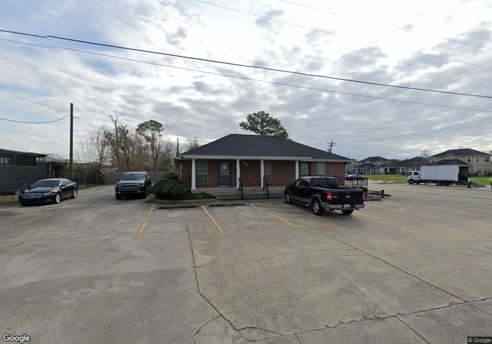 925 2nd Ave, Lake Charles, LA 70601 - photo 1