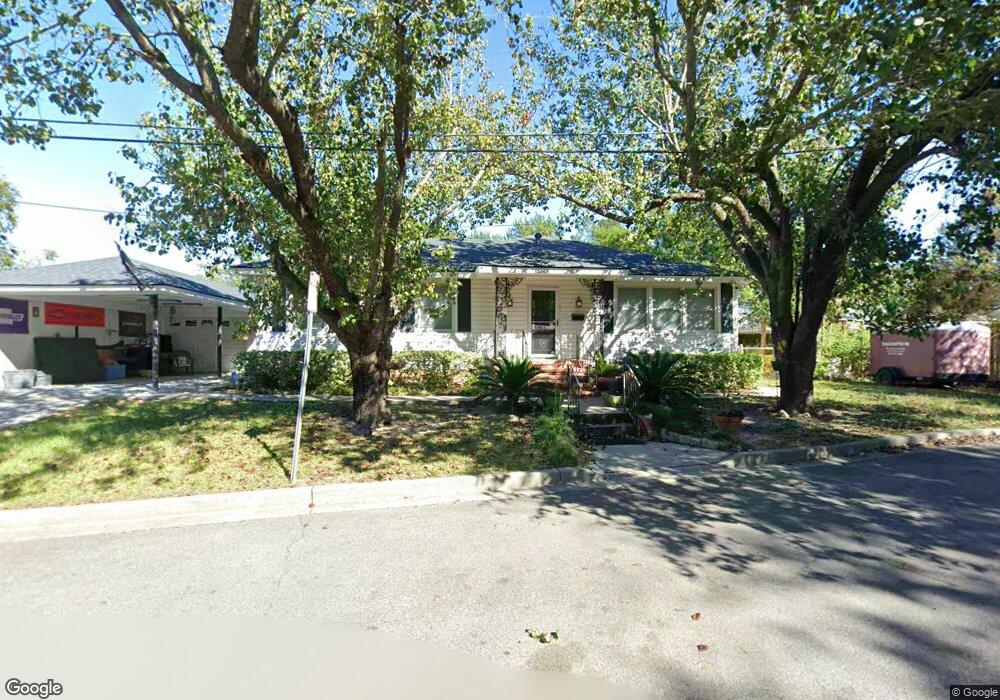 1902 Foster St, Savannah, GA 31404 - photo 1