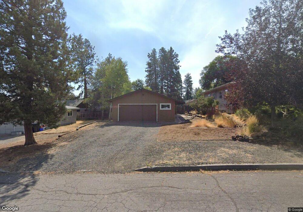 1323 NW Kingston Ave, Bend, OR 97701 - photo 1