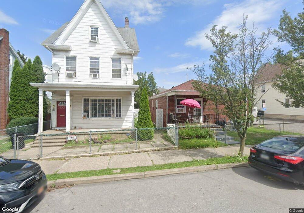 585 Grant St, Hazleton, PA 18201 - photo 1