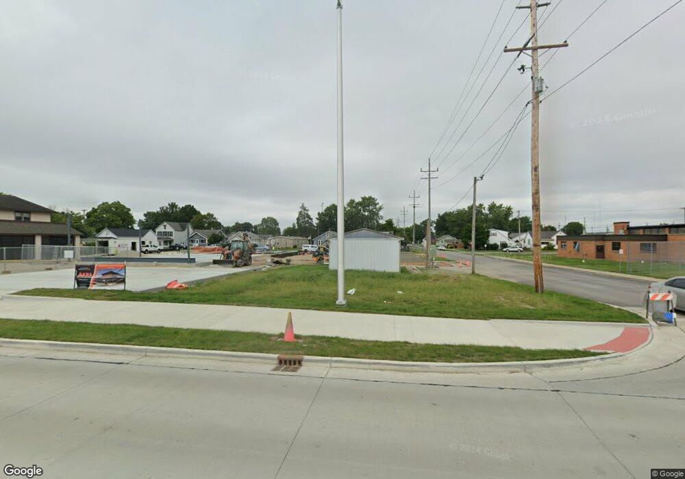 811 W Fayette Ave, Effingham, IL 62401 - photo 1