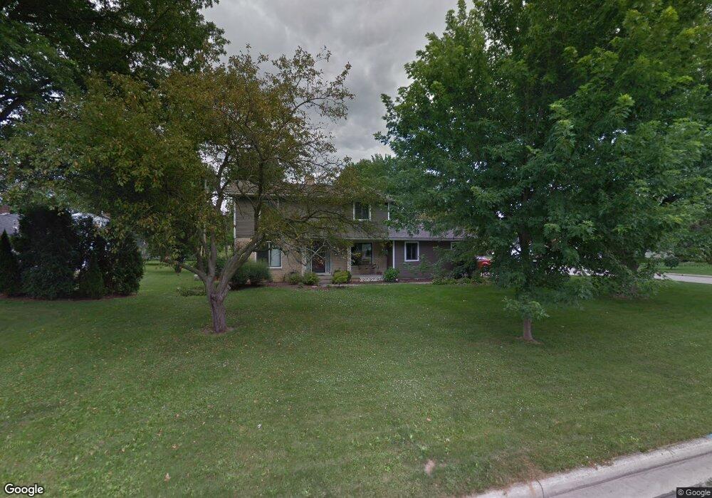 1092 Martha Ave, Bucyrus, OH 44820 - photo 1