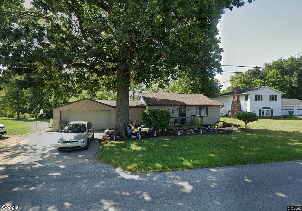 1133 W Bluelick Rd, Lima, OH 45801 - photo 1