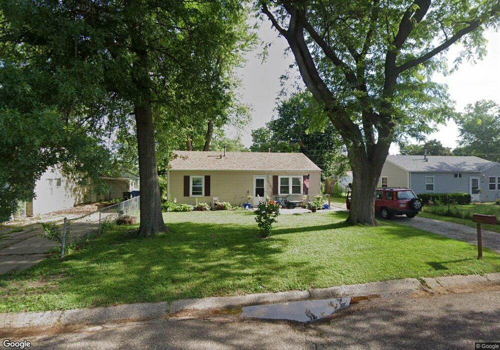 2702 W 70th St, Davenport, IA 52806 - photo 1