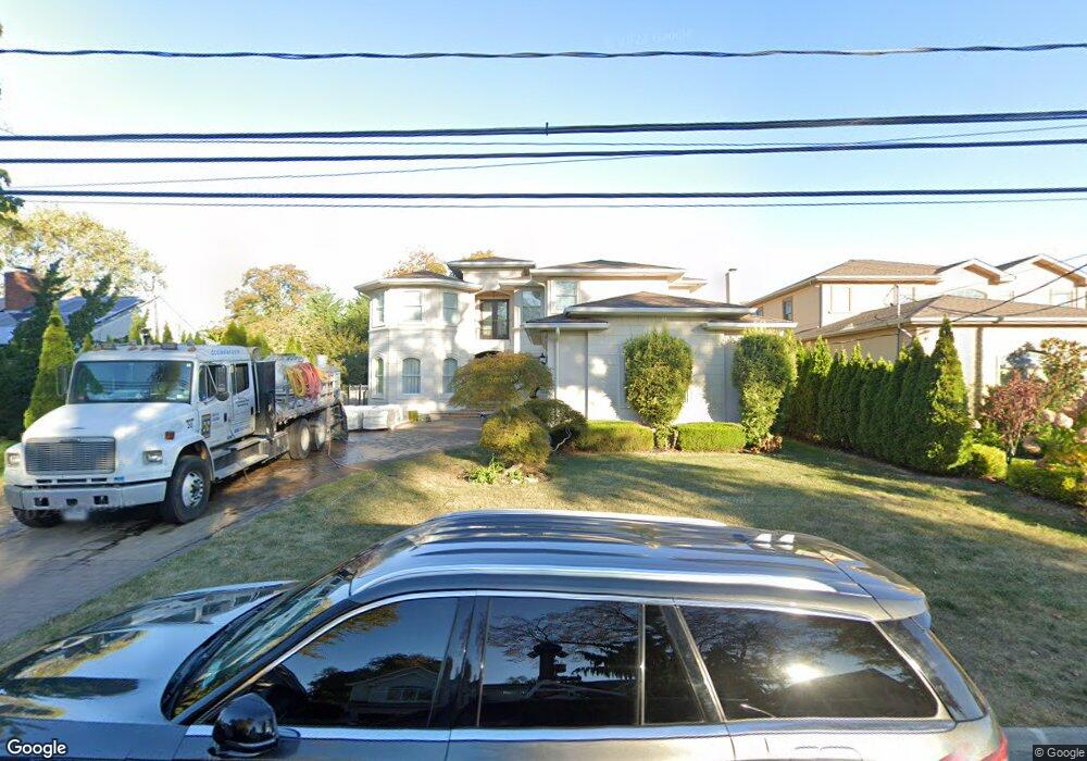 40 Lake End Rd, Merrick, NY 11566 - photo 1