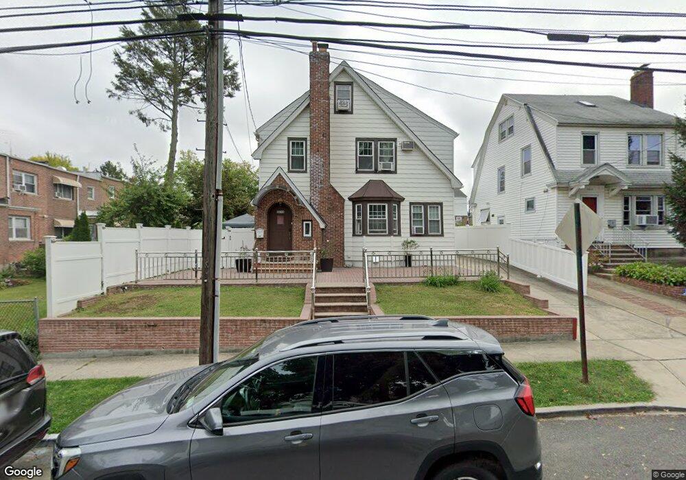 3213 169th St, Flushing, NY 11358 - photo 1