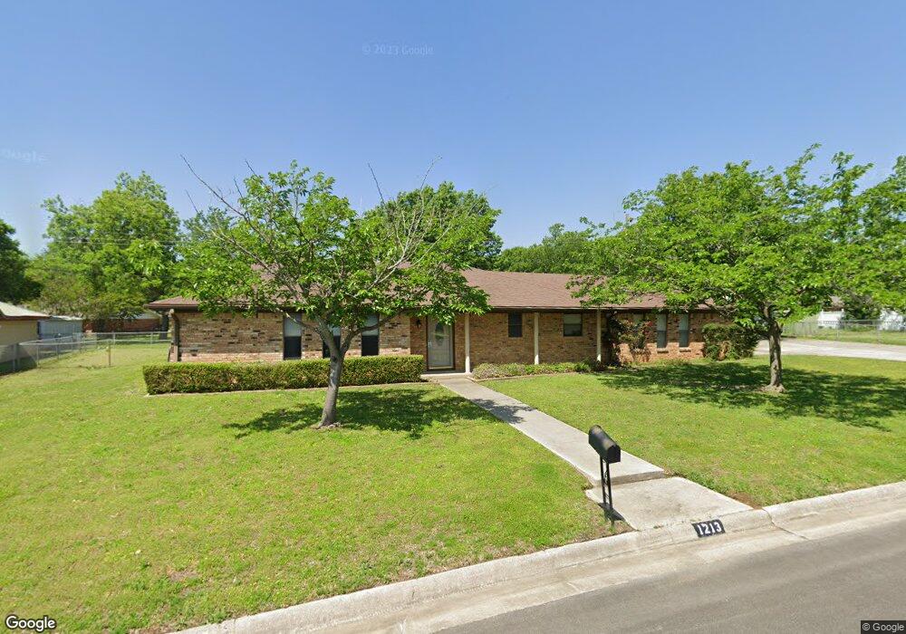 1213 Aspen Rd, Gainesville, TX 76240 - photo 1