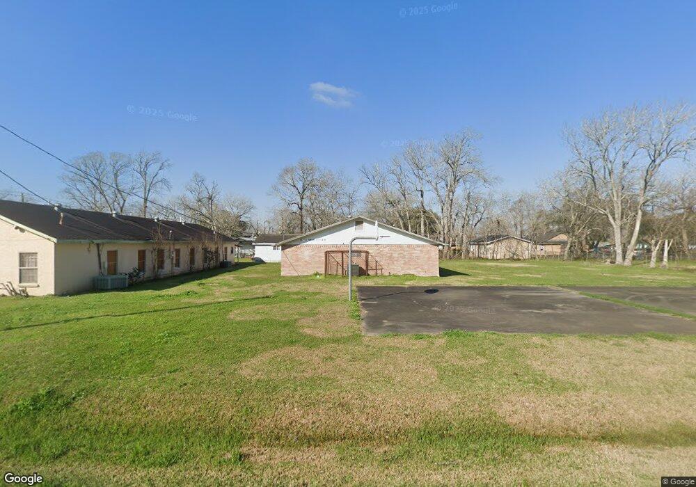 1633 Rice St, Alvin, TX 77511 - photo 1