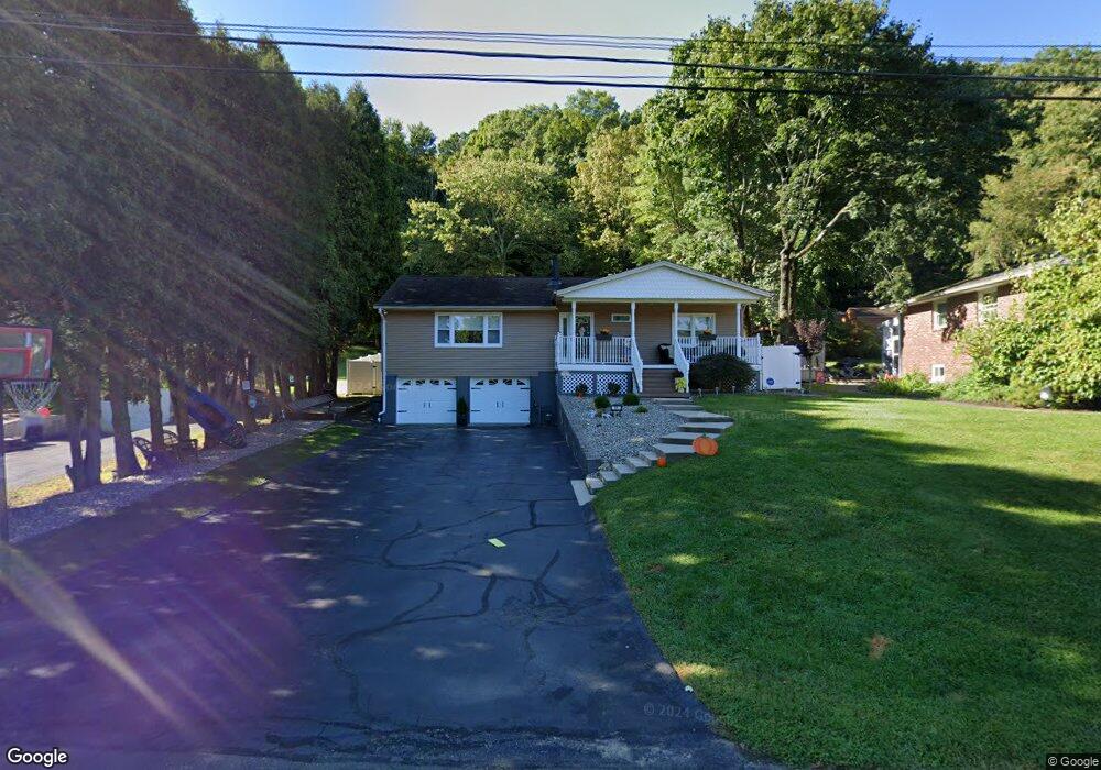 11 Bender Ct, Stony Point, NY 10980 - photo 1