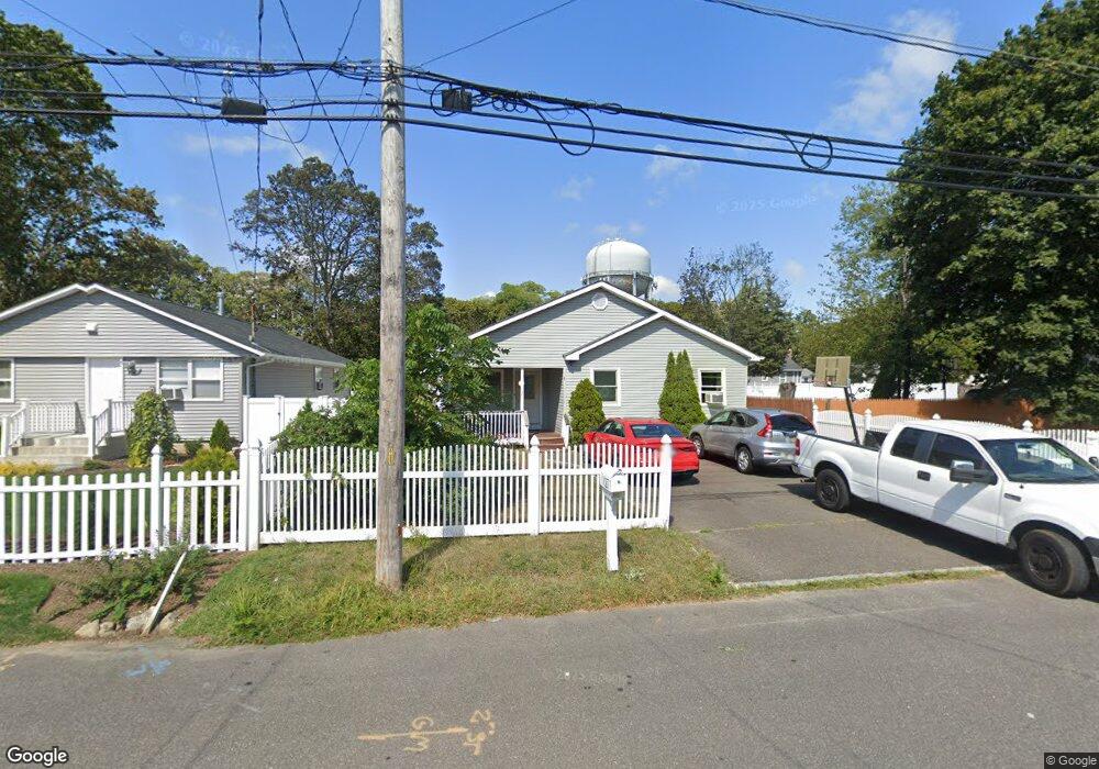 127 44th St, Copiague, NY 11726 - photo 1