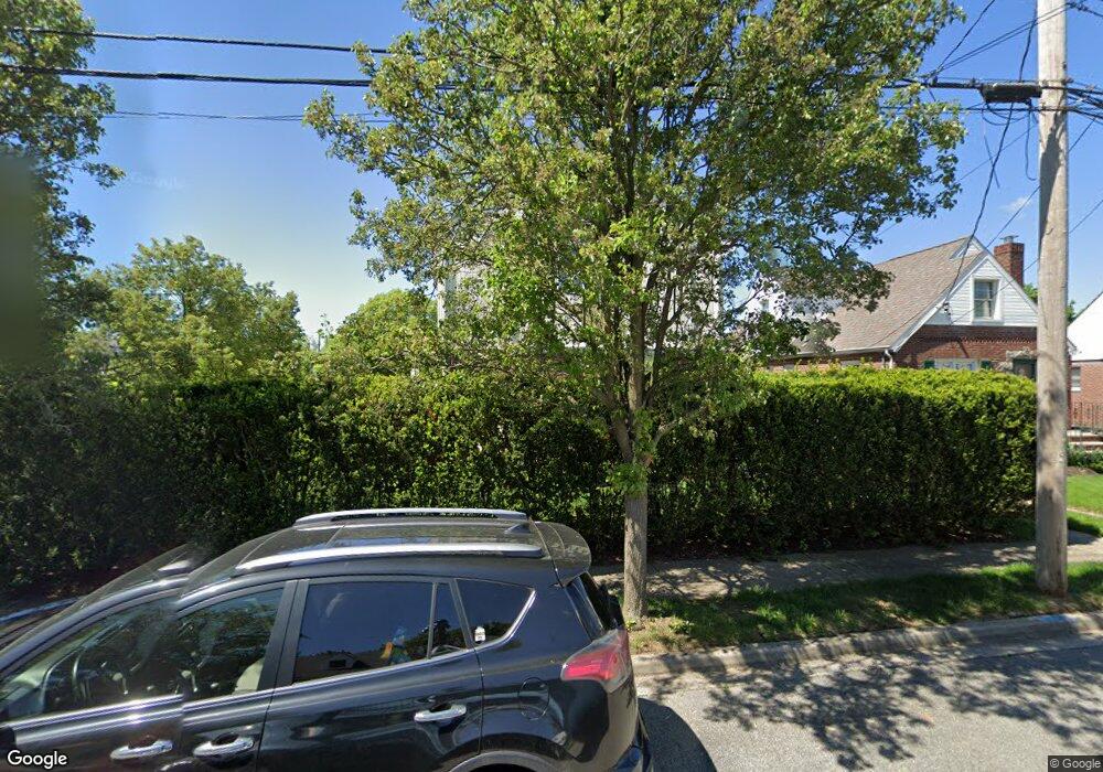 41 Paul Ave, New Hyde Park, NY 11040 - photo 1