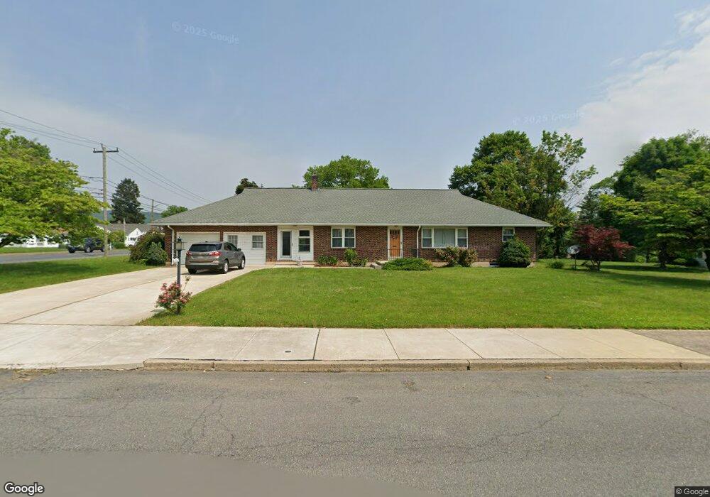 218 Union St, Slatington, PA 18080 - photo 1