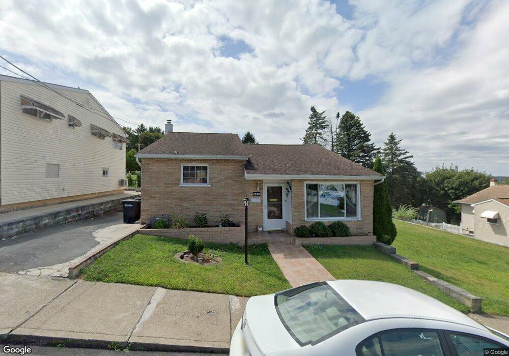 694 Mckinley St, Hazleton, PA 18201 - photo 1