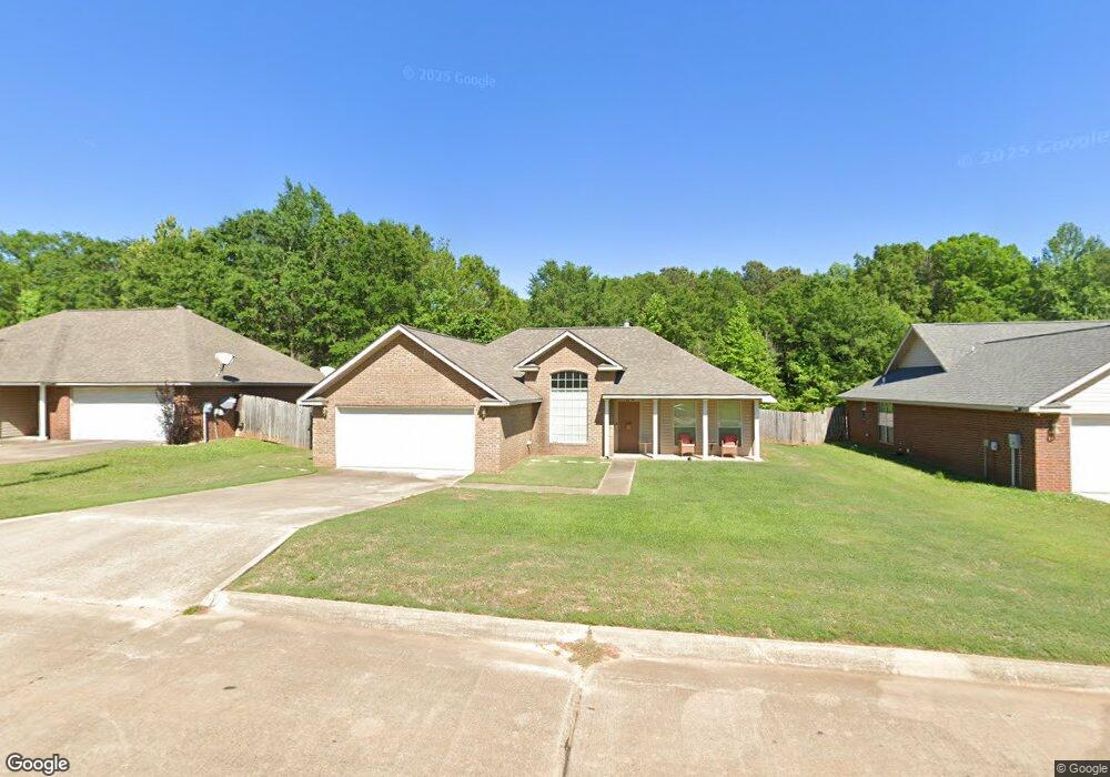 524 E Greenfield Dr, Wake Village, TX 75501 - photo 1