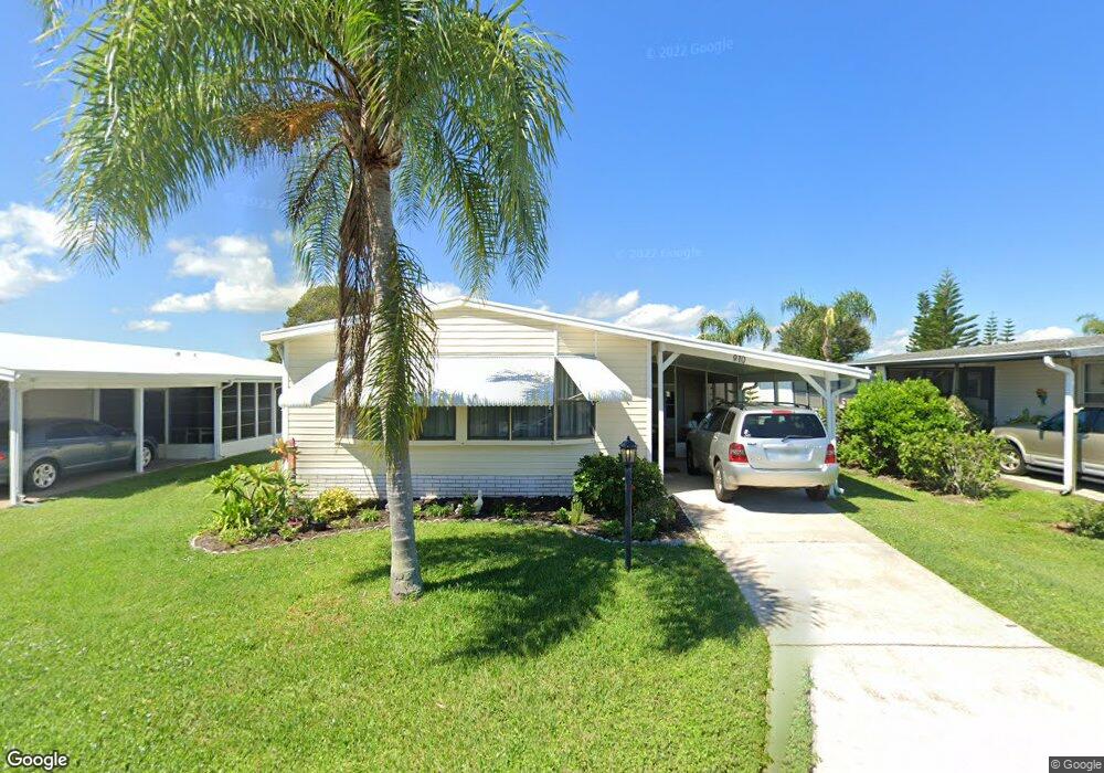 910 Hyacinth Cir unit 2, Sebastian, FL 32976 - photo 1