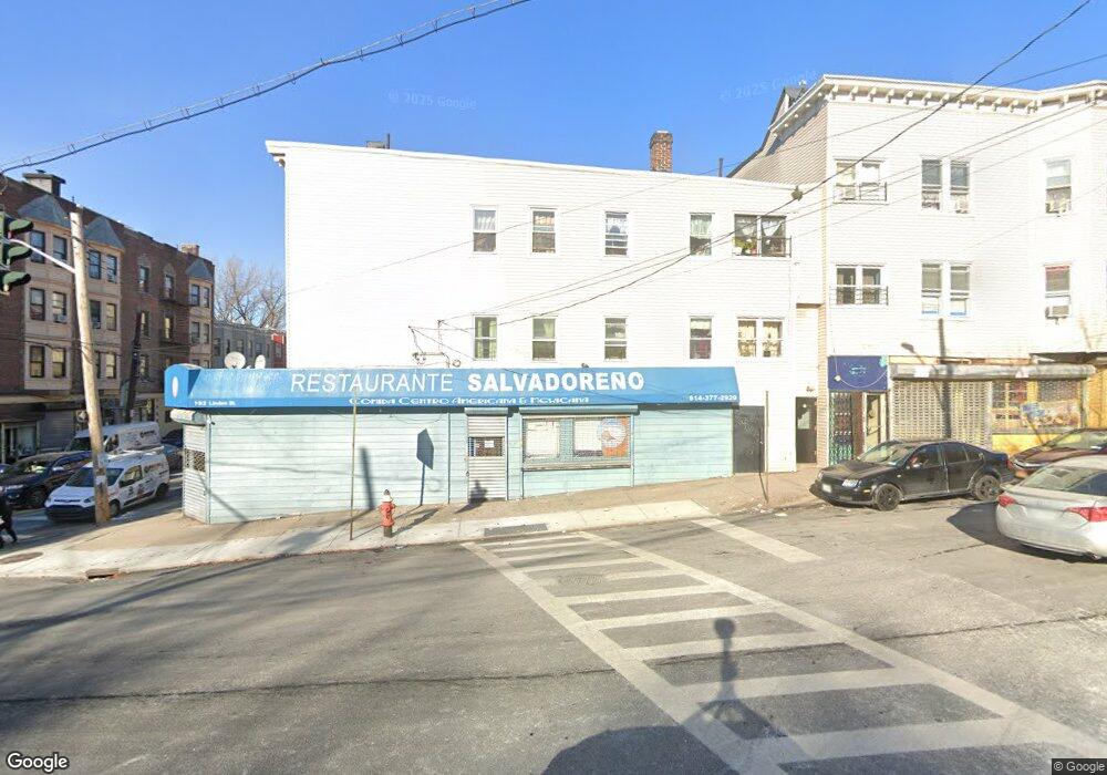 192 Linden St, Yonkers, NY 10701 - photo 1