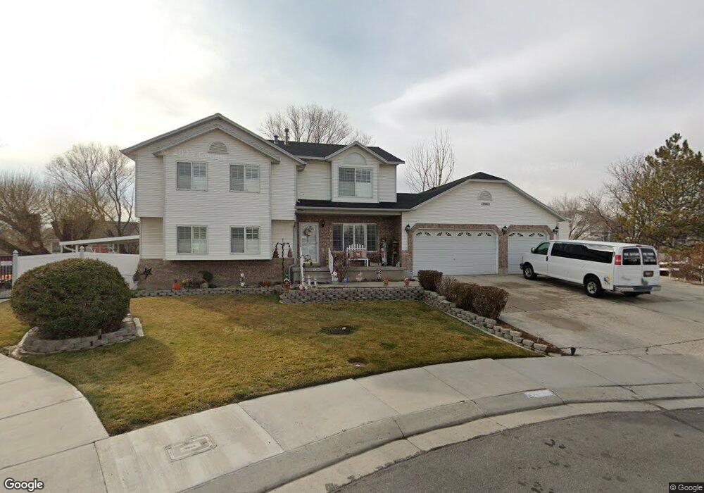 12082 Kenmore Cir, Riverton, UT 84065 - photo 1