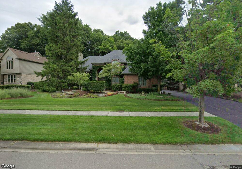 6602 Torybrooke Cir, West Bloomfield, MI 48323 - photo 1