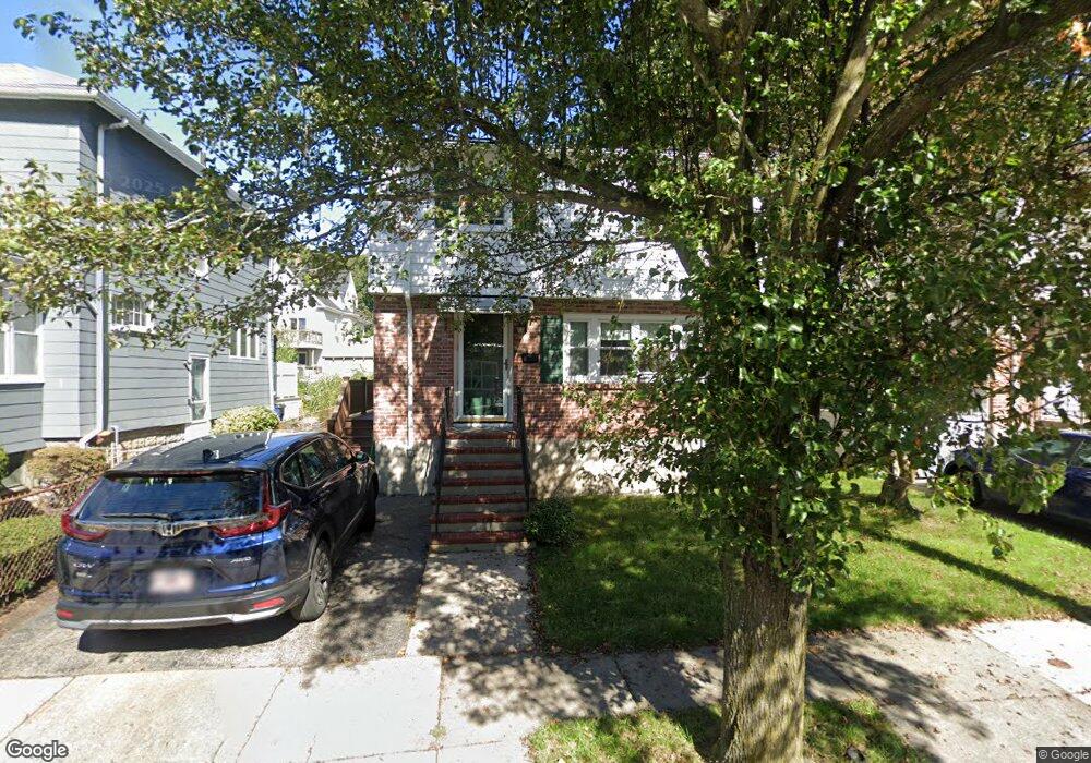 20 Woodbrier Rd, West Roxbury, MA 02132 - photo 1