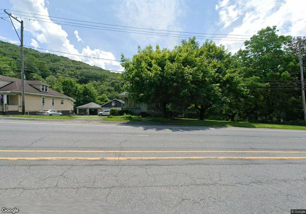 924 W Penn Pike, Tamaqua, PA 18252 - photo 1