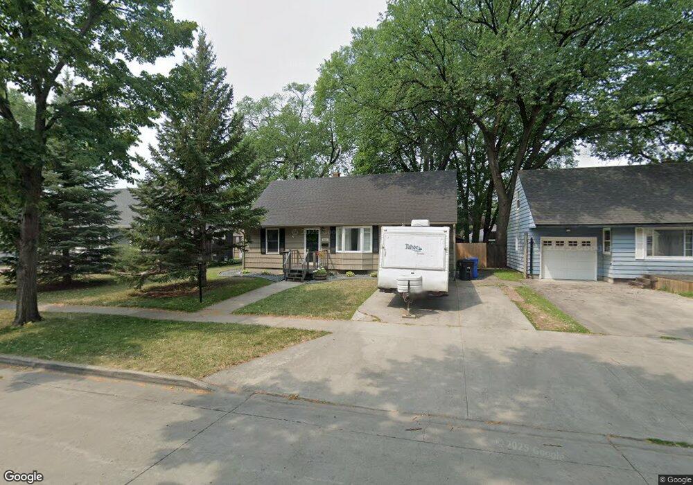 821 19th St S, Fargo, ND 58103 - photo 1