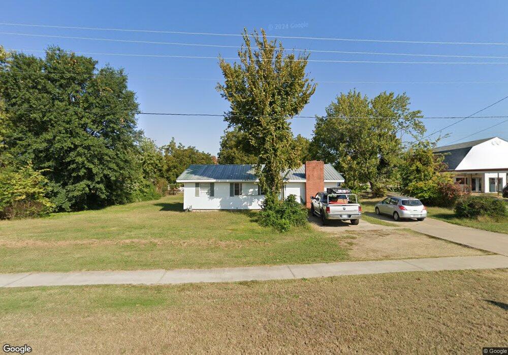 703 E Shawntel Smith Blvd, Muldrow, OK 74948 - photo 1