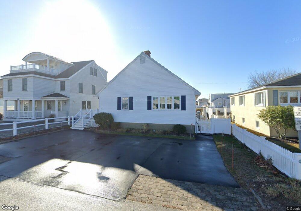 134 Franklin St, Seabrook, NH 03874 - photo 1