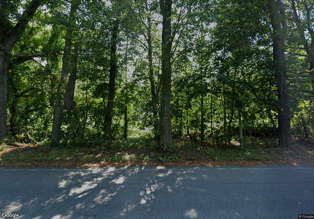 196 S Silver Ln, Sunderland, MA 01375 - photo 1