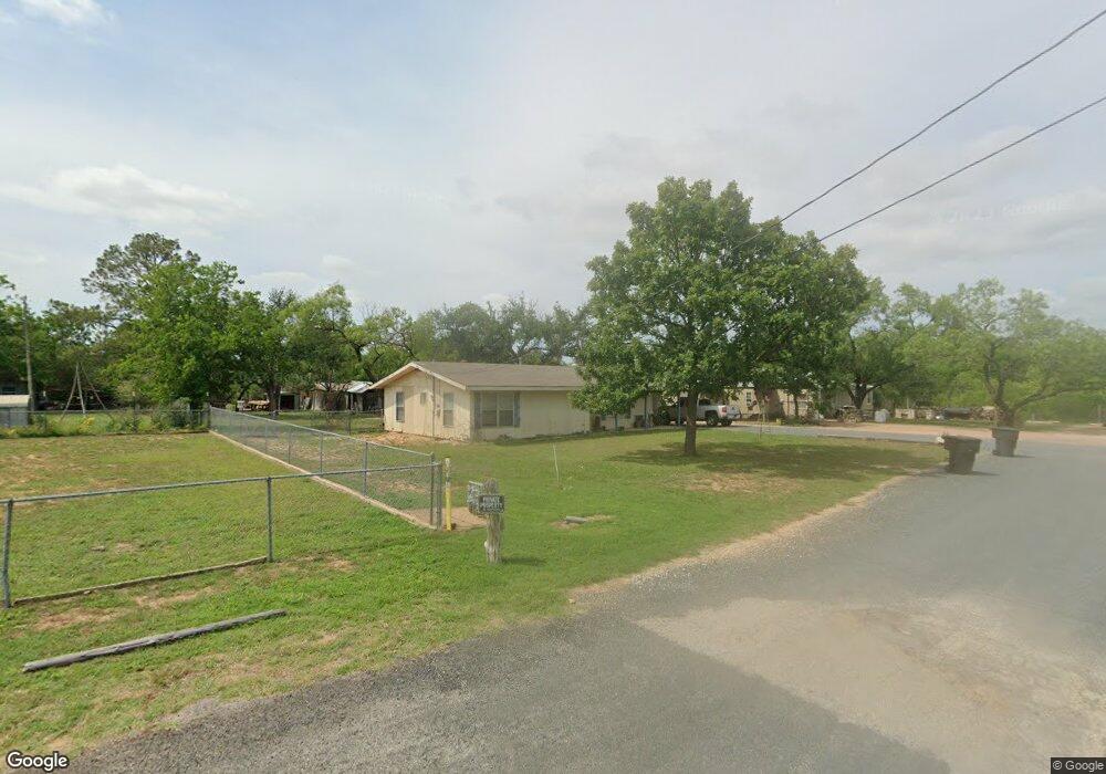 410 S Edison St, Fredericksburg, TX 78624 - photo 1