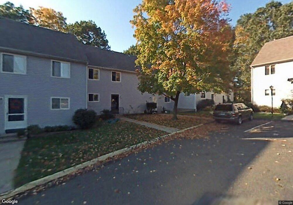 7 Shawnee Ct, Cromwell, CT 06416 - photo 1