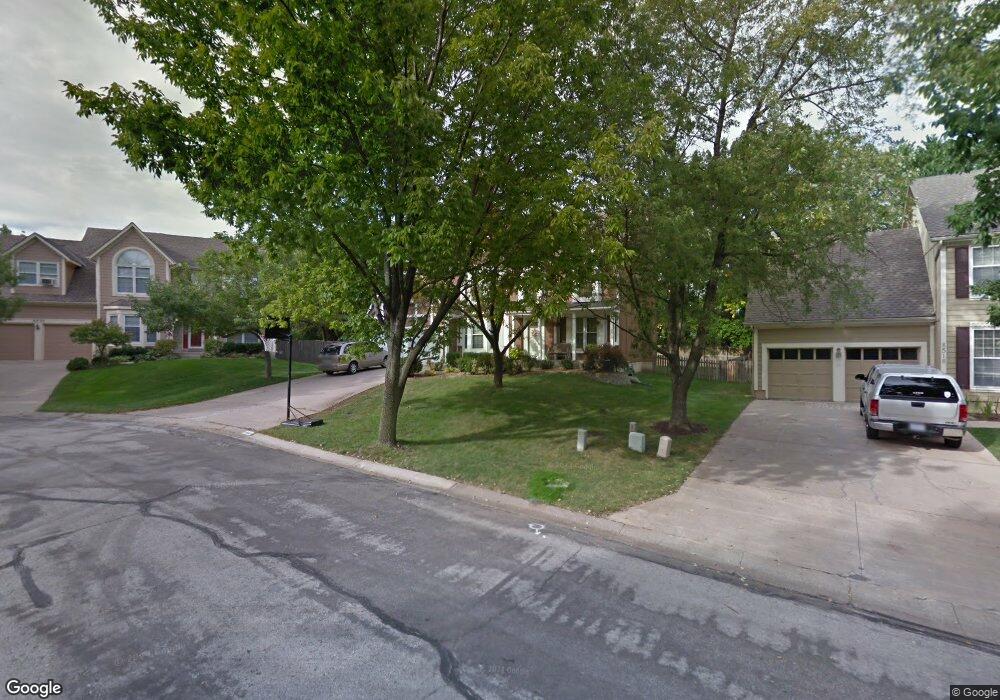 8524 Lakeview Ave, Lenexa, KS 66219 - photo 1