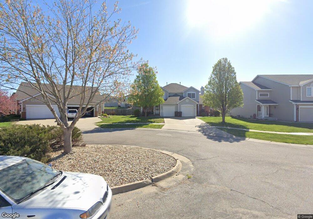 3338 SW Mariposa Place, Topeka, KS 66614 - photo 1