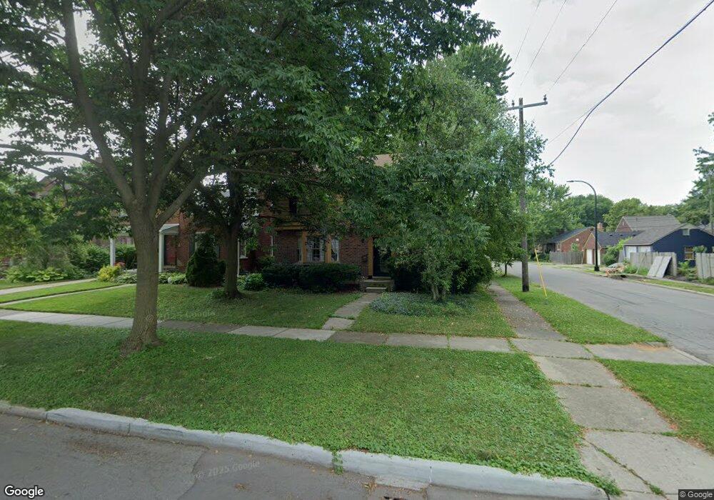 435 Cloverly Rd, Grosse Pointe Farms, MI 48236 - photo 1