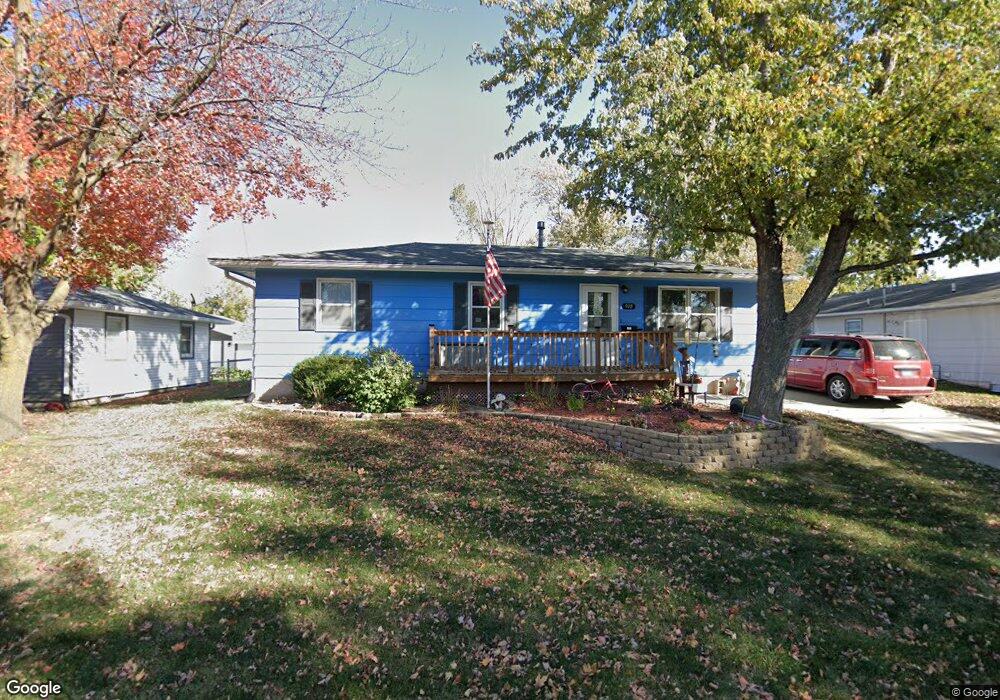 908 E 8th St N, Newton, IA 50208 - photo 1