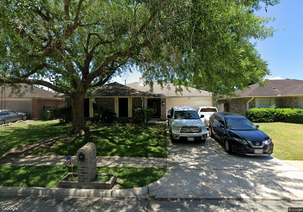 10922 Gulf Bridge Ct, Houston, TX 77075 - photo 1