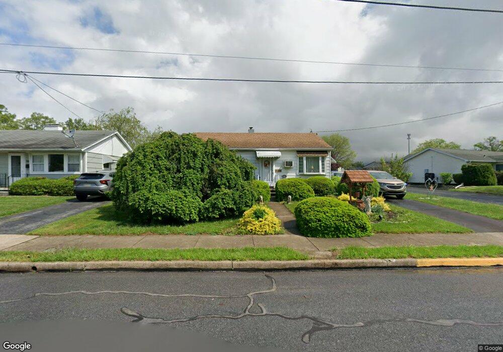 233 E 9th St, Shoemakersville, PA 19555 - photo 1