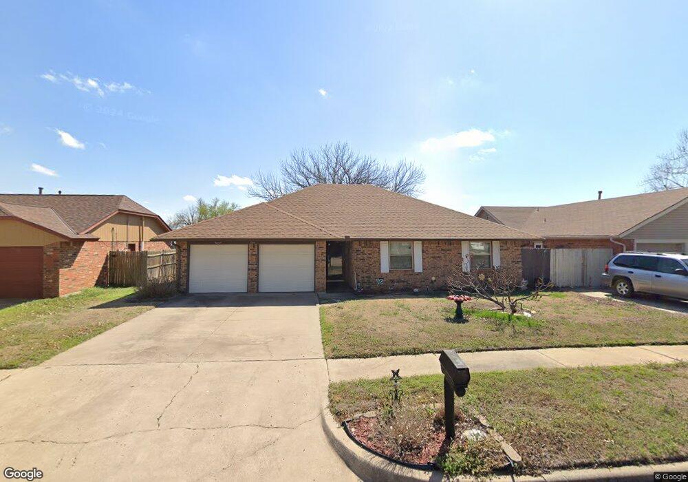 1500 NE 3rd St, Moore, OK 73160 - photo 1