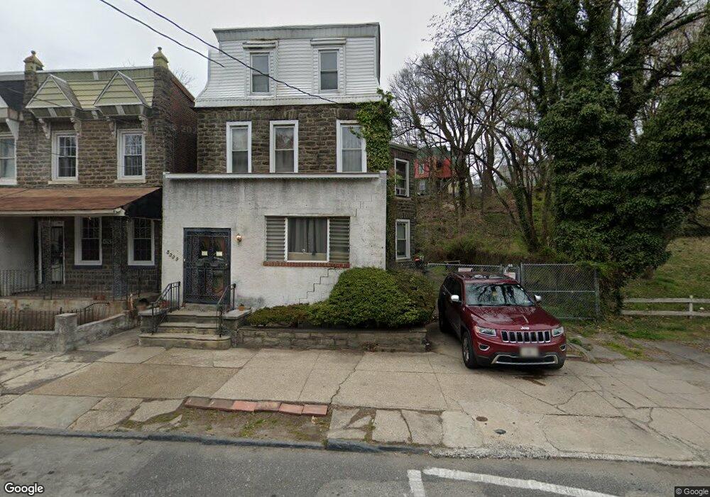5337 Belfield Ave unit 39, Philadelphia, PA 19144 - photo 1