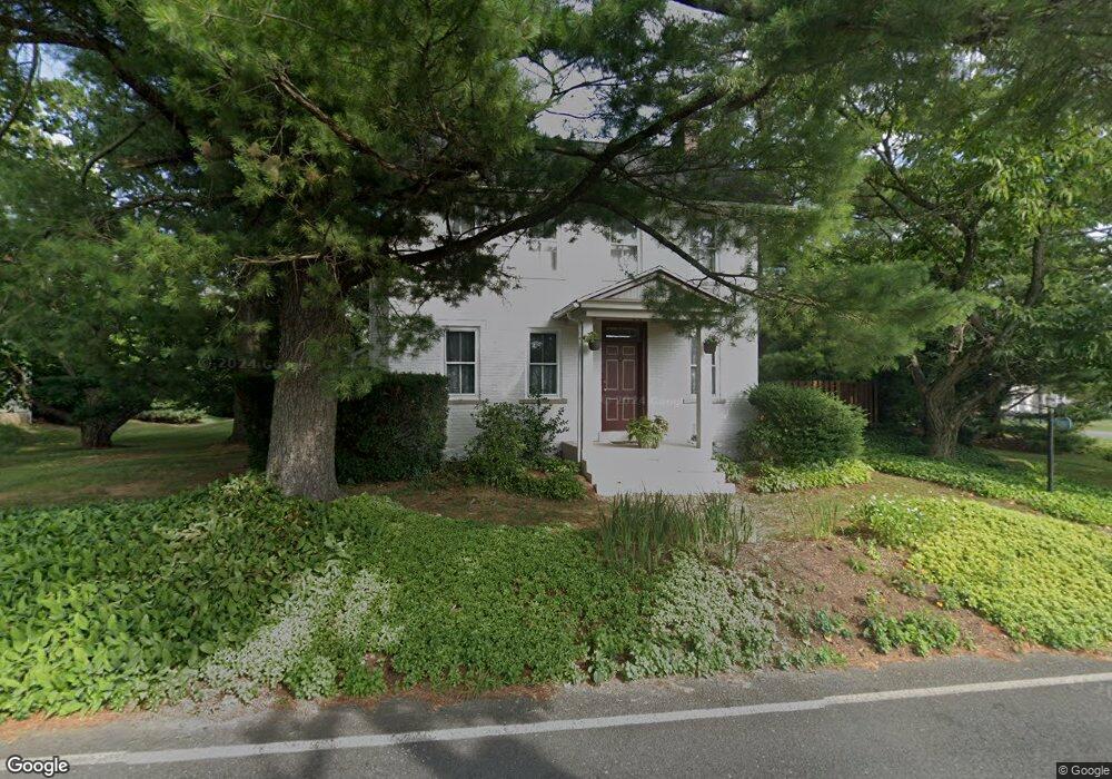 1160 Hillview Rd, Allentown, PA 18103 - photo 1