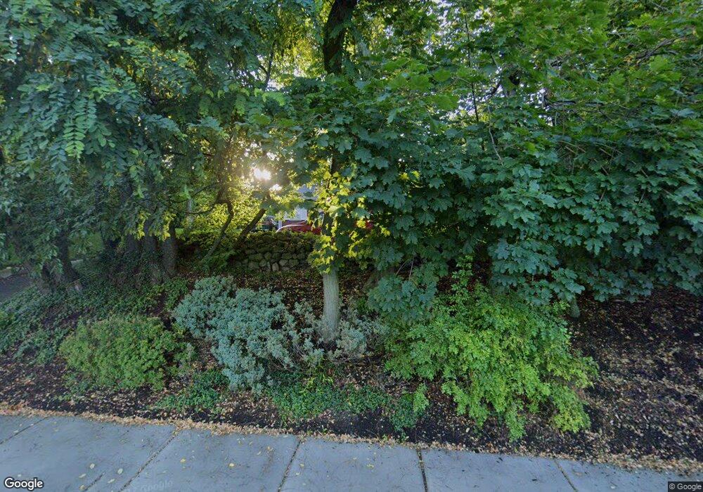 184 Hollow Tree Ridge Rd, Darien, CT 06820 - photo 1