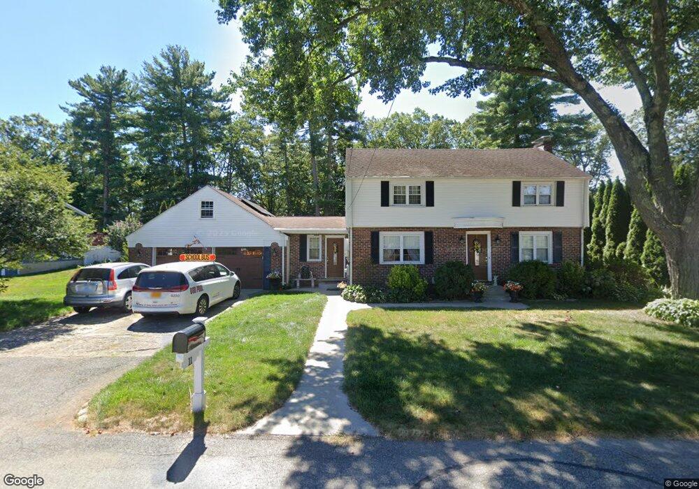 11 Riverview Ave, Smithfield, RI 02917 - photo 1