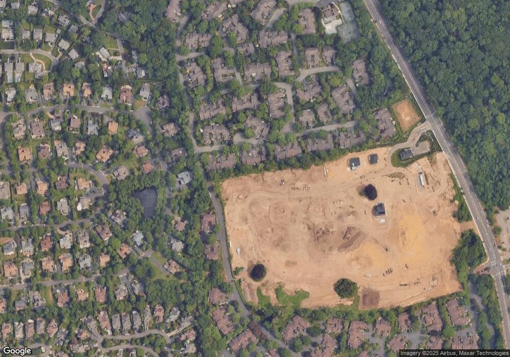 7 Sequoia Cir unit 1, Plandome, NY 11030 - photo 1